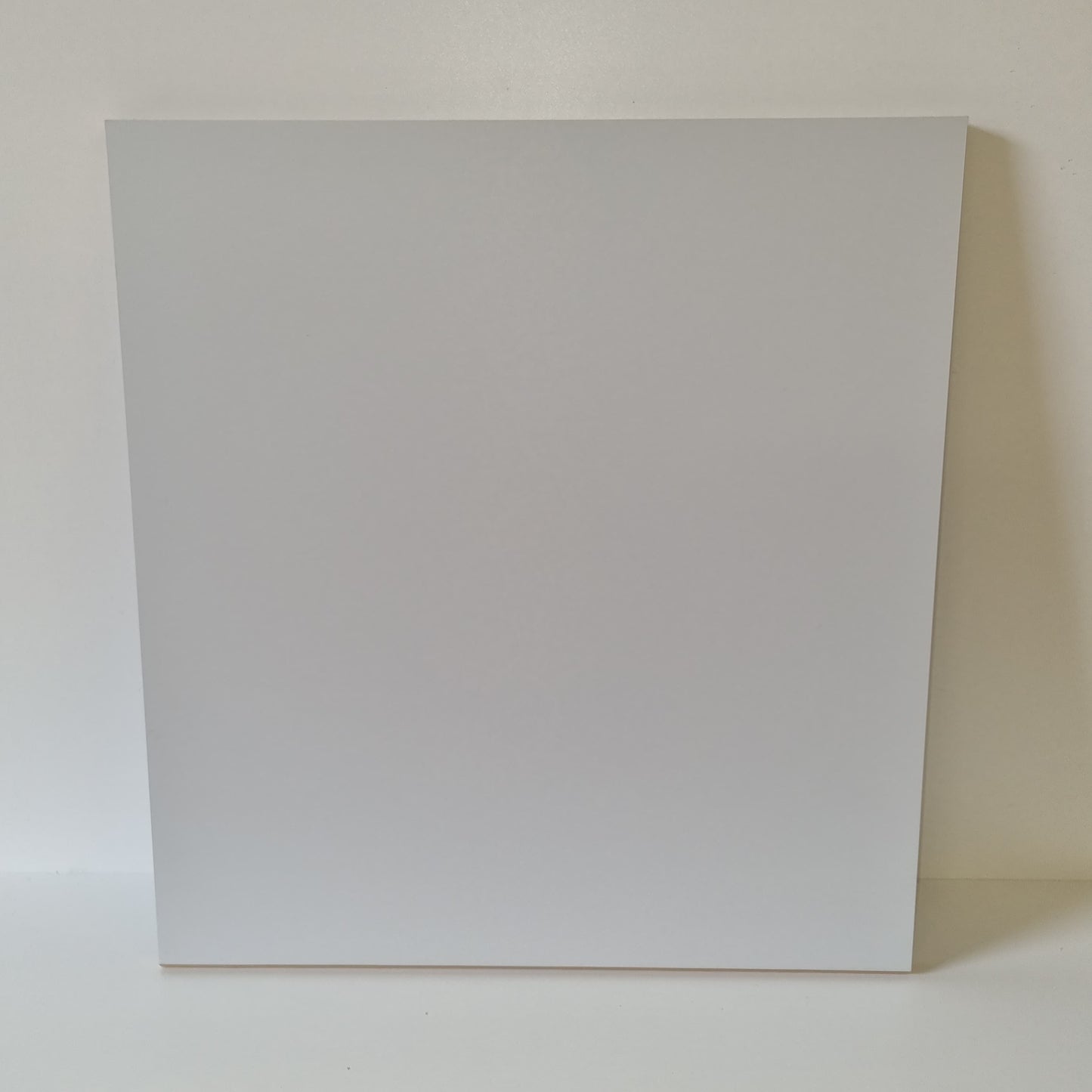 MDF - 642x599x19 mm