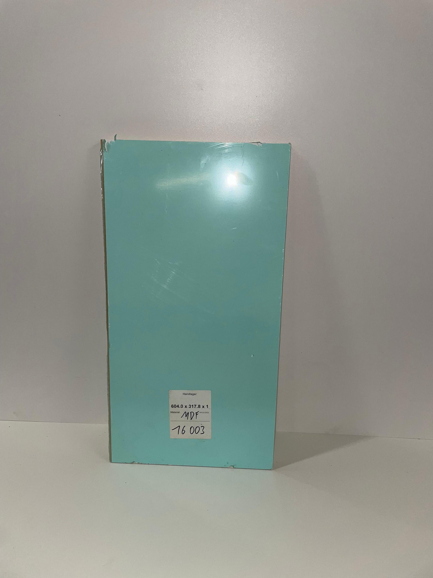 MDF - 604x318x19 mm