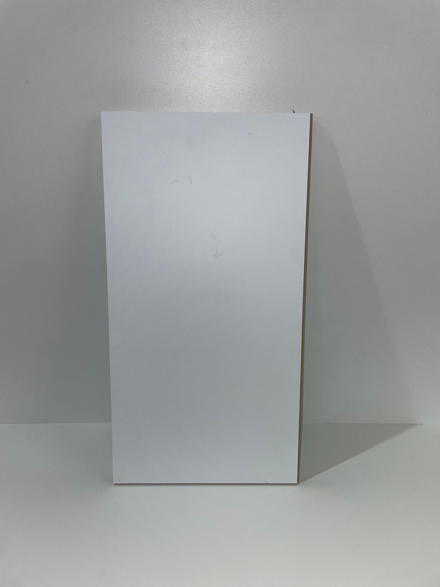 MDF - 604x318x19 mm