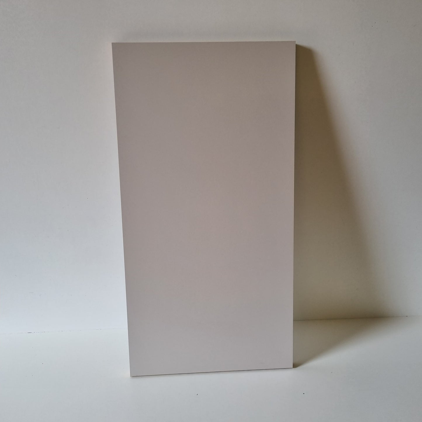 MDF - 594x306x19 mm