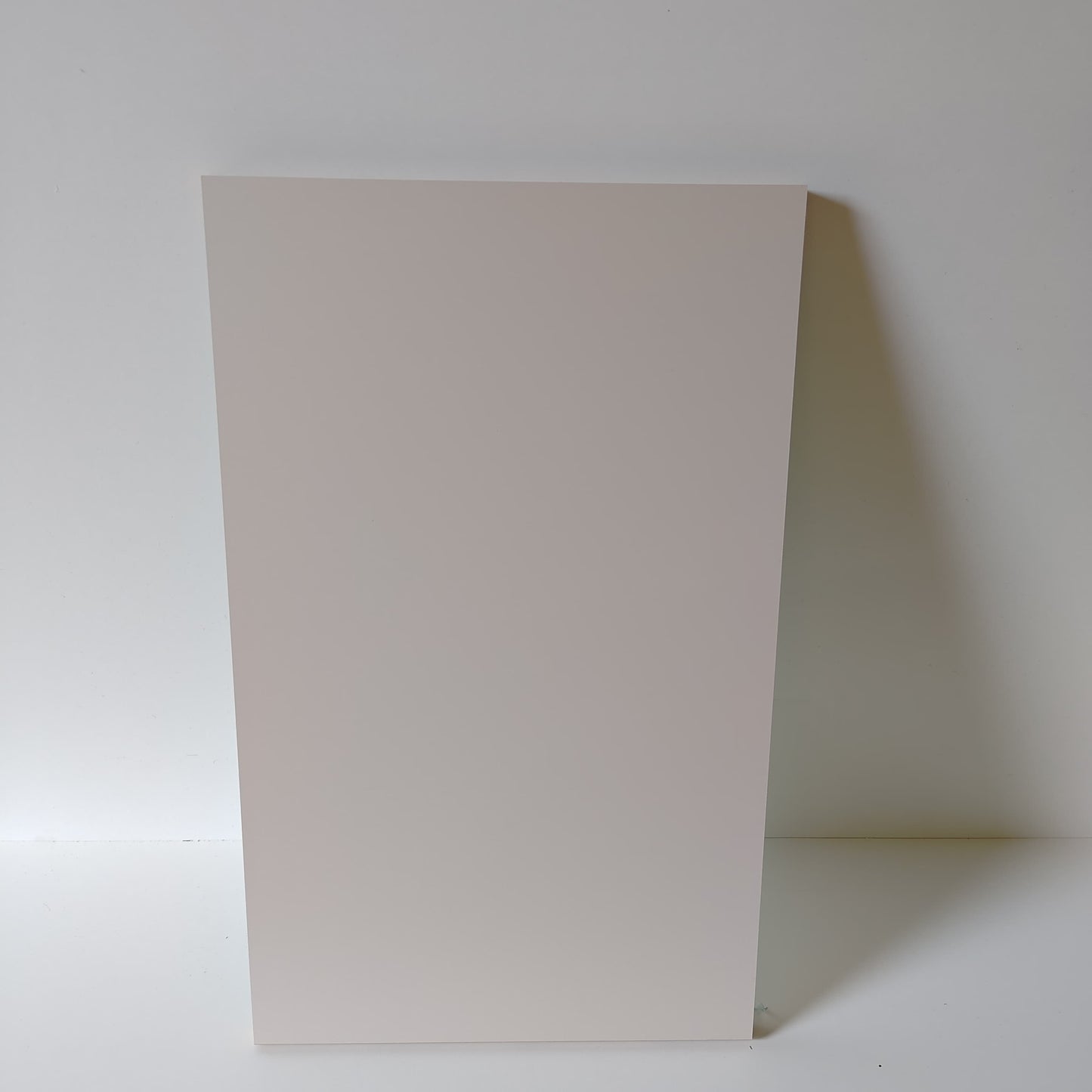 MDF - 582x353x19 mm