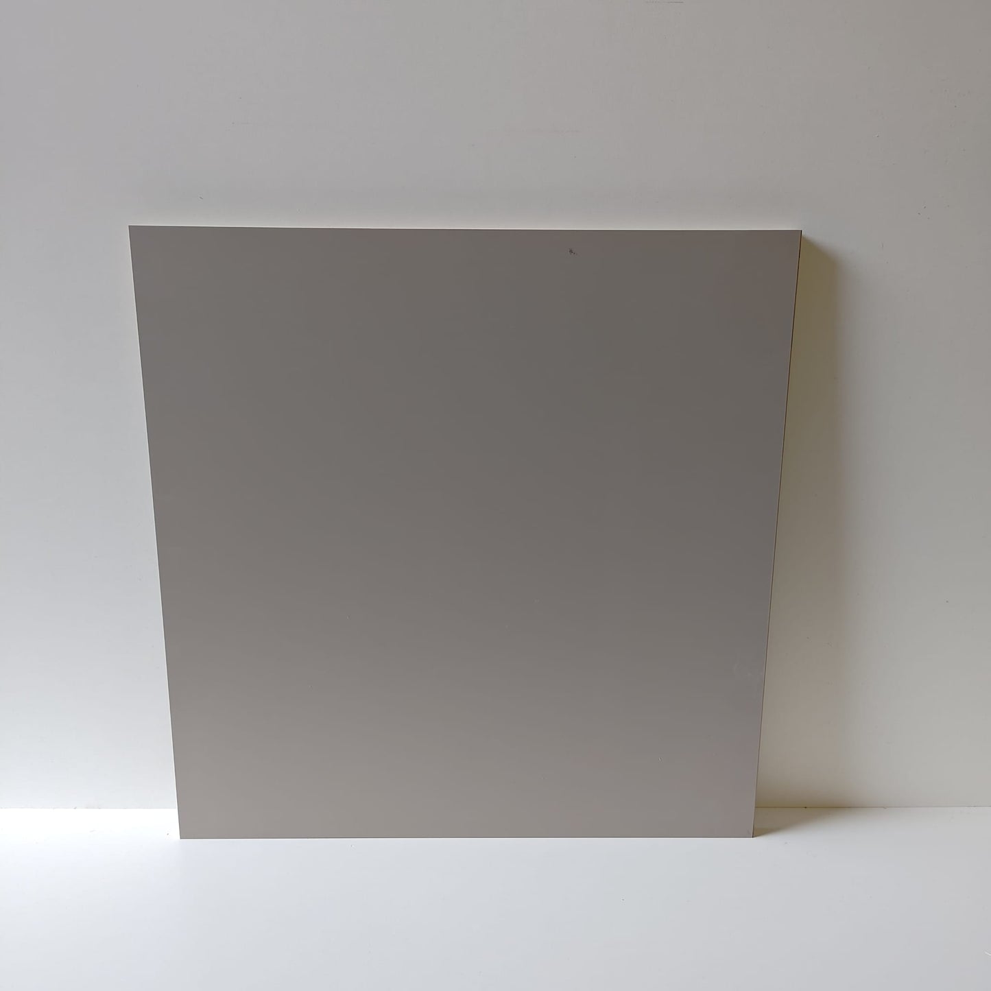MDF - 599x587x19 mm