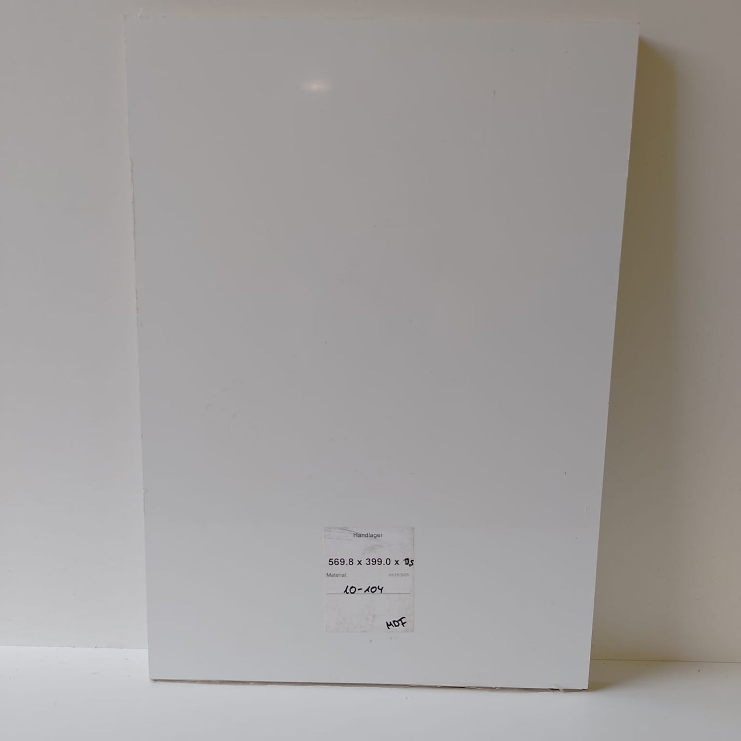 MDF - 569,8x399x19,5 mm